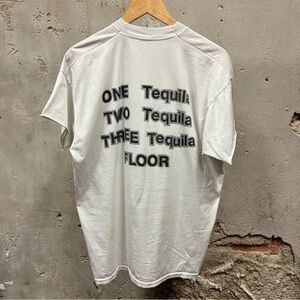 Vintage 90s One Tequila Two Tequila Floor Comedy Cutoff Distressed T-Shirt XL